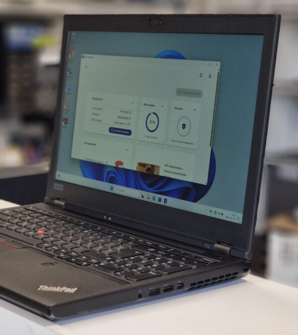 Lenovo ThinkPad P52 - Image 2